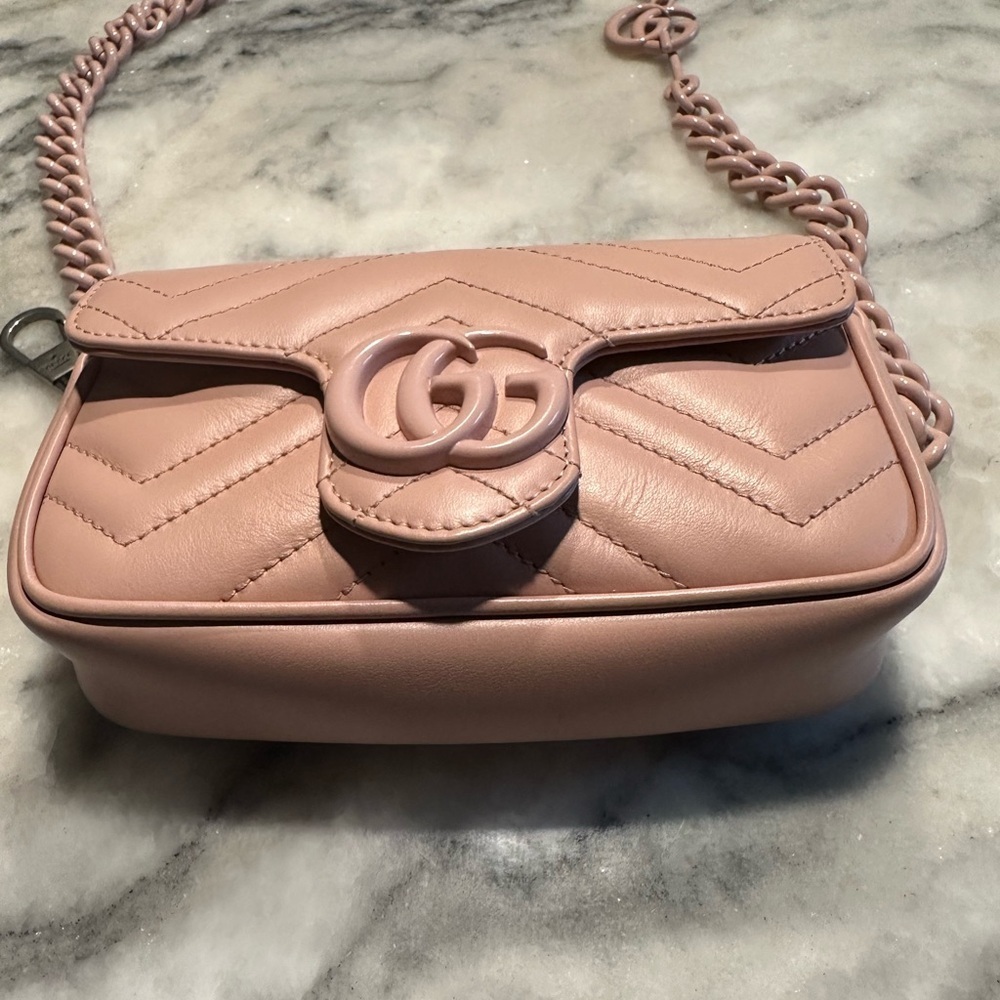 Gucci Pink Chevron Quilted Leather Crossbody Bag - Picture 9 of 11